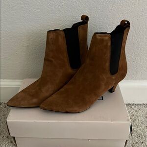 Kendall & Kylie Brown Kitten Heel Boots